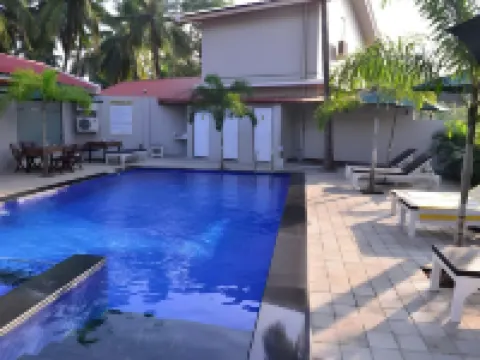 Majestic Beach Comforts Hotels in Varca