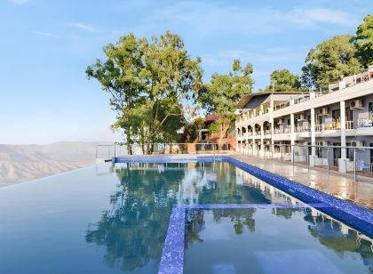 Cloud Mist Resort and Spa