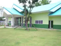 Raikhruewan Resort Muaklek - bar