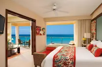 Dreams Jade Resort & Spa - All Inclusive