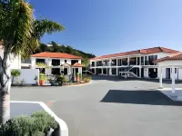 Palms Motel - Mountain view