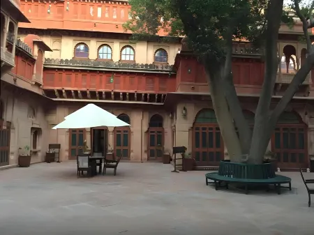 Gajner Palace-Heritage by Hrh Group of Hotels Отели в г. Гейджнер