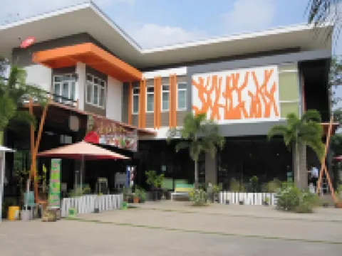 เดอะปาล์ม วิลเลจ โรงแรมในอำเภอ จัตุรัส