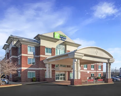 Holiday Inn Express & Suites LOUISVILLE SOUTH-HILLVIEW by IHG Hotels in Hillview