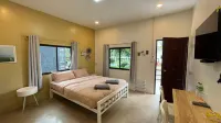 Suanrakkhun Resort Hotel di Thep Sathit