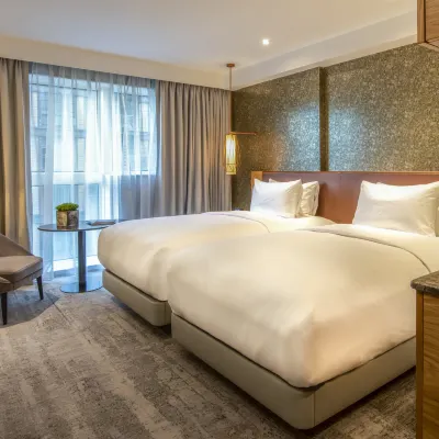 Lincoln Plaza London, Curio Collection by Hilton Отели рядом с достопримечательностью «Район Доклендс»