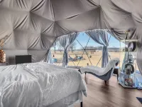 The Birdie Dome • 2 Min to WinStar • 20-Ft Window • Workspace Hotels in Love County