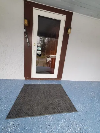 Cozy & Convenient - 20 Minutes to Charleston WV