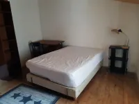 Maison en Pierre Avec Cour à 7mn de la Plage Hotel di Sainte-Marie-de-Re