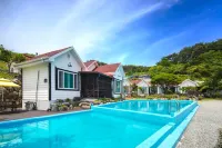 Hapcheon Hwangmaesan Pension - Pool