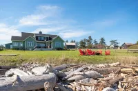 Waterfront Beach House - 2700 Sq Ft, Fiber, mooring