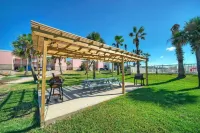 Beachfront Patio w Dune View 2 Pools Pickleball Cravin Waves by AvantStay