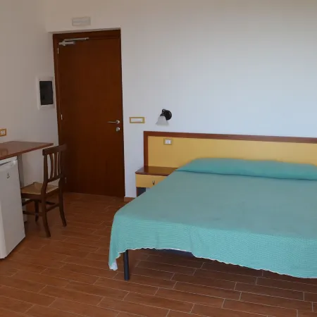 Hotel Marinella - Private Free Parking - Grotticelle Beach 200 m