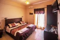 Plaza Hotels in Aegina