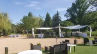 Hôtel Domaine des Pierres Dorées Hotels in Tarare