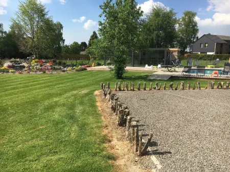 Luxury Villa with Pool Отели в г. Ла Рош-ан-Арден