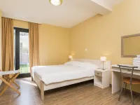 Apartments Amfora Plava Laguna Hotels in Umag