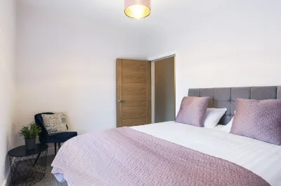 Blue Door Apartments Hotels in Newcastle