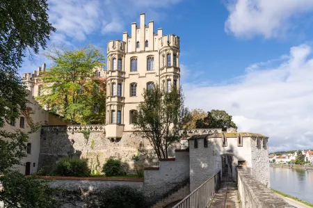 Elaya Hotel Regensburg City Center Отели в г. Верхний Пфальц