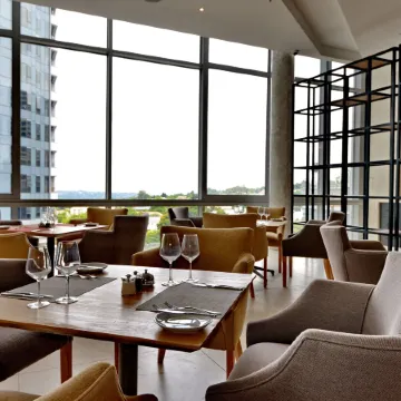 @Sandton Hotel Отели рядом с достопримечательностью «Сандтон»