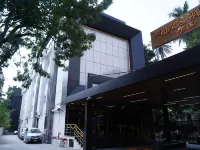 The Kings Park Grand-Near US Consulate Hotel dekat Kedutaan Besar Amerika