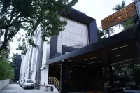 The Kings Park Grand-Near US Consulate - Wifi