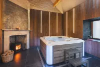 Richmond Place - Apartment in Private Mansion