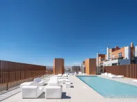 Valencia Tower Hotels near Campanar
