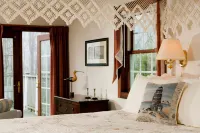 Stonecroft Country Inn Hotels near Foxwoods Resort Casino