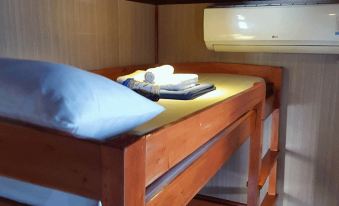 El Nido Ocean Suite Floating Hotel