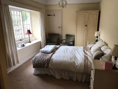 The Carew Arms Các khách sạn ở Holford
