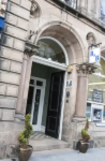 แบงค์ เกสต์เฮาส์