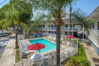 Motel 6 El Cajon, CA - San Diego - Rooftop Pools