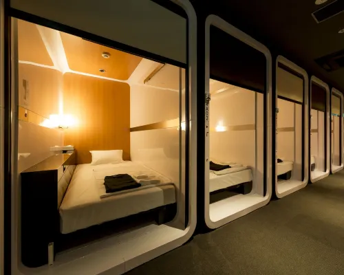長崎頭等艙膠囊旅館 長崎酒店