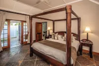 Nut Grove Boutique Hotel Hotels in White River