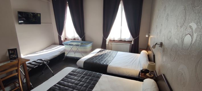 Hotel Angleterre Hotele w: Cherbourg