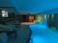 AQA Palace - Pools