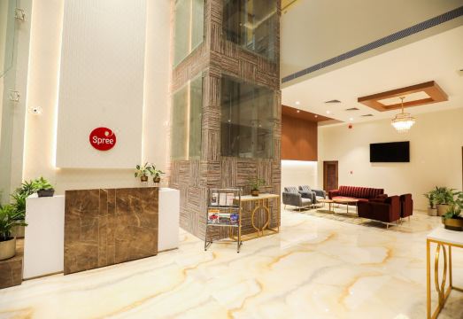 스프리 호텔 로비