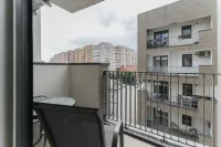 Ana - Cozy & Quiet Apt with Balcony & Garden View Hoteles en Pasărea