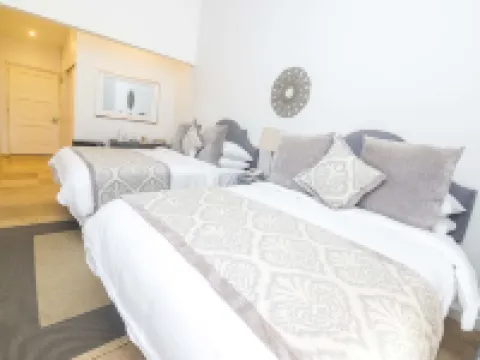 藍礁湖度假村及碼頭 金斯敦酒店