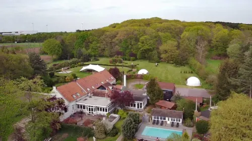 Parkhoeve Vakantiewoning Voor 21 Personen - homestay
