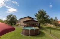 Pool House Mr ek Family Friendly