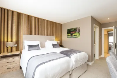 Castle Varagh Hotel & Bar Hotel di 