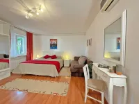 Studio Apartments Andrijana