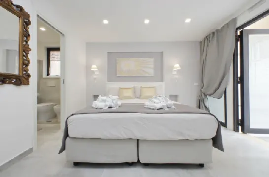 Roman Holiday Suites Отели рядом с достопримечательностью «Порта-Маджоре»