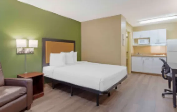 Extended Stay America Select Suites - Durham - University