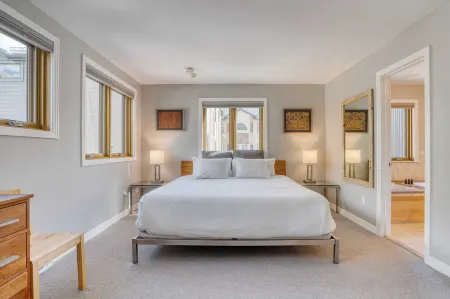 Lulu City 5B by Avantstay Across from Lift #7 10-Minute Walk to Downtown