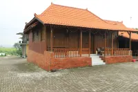 Villa Kangen Omah Hotels in Kecamatan Pacet