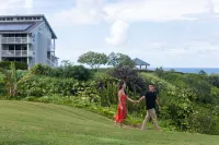 The Cliffs at Princeville Hotels near Makai Golf Course