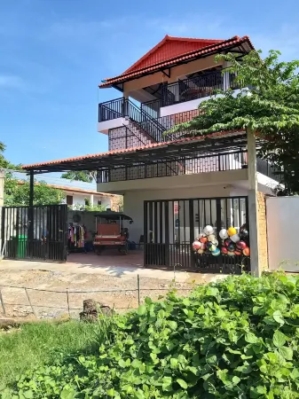 Khmer House Guesthouse Отели в г. Кеп